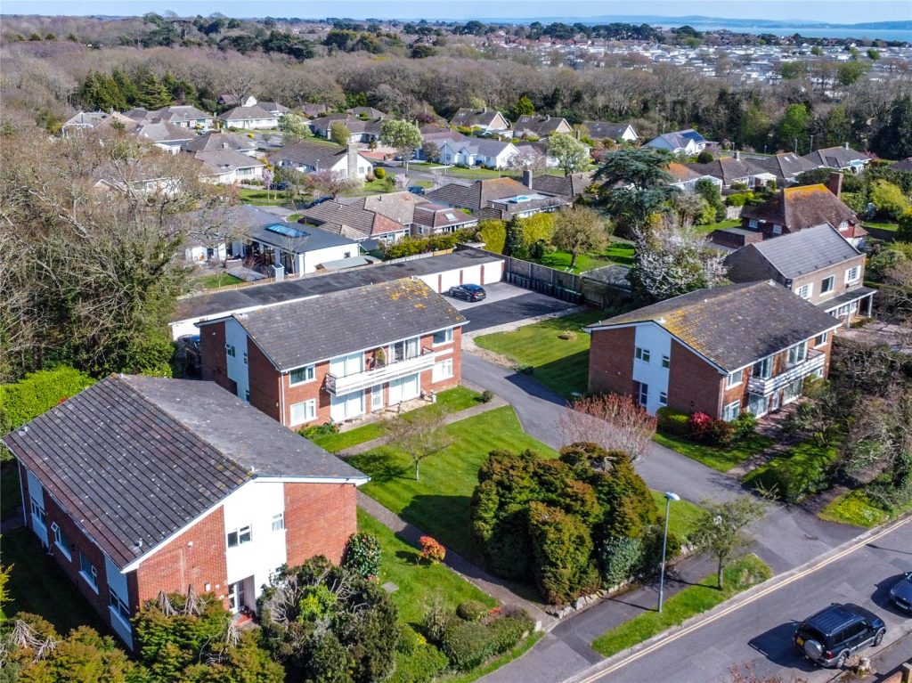 Brearley Court, Mill Lane, Highcliffe, Christchurch, BH23 5LA