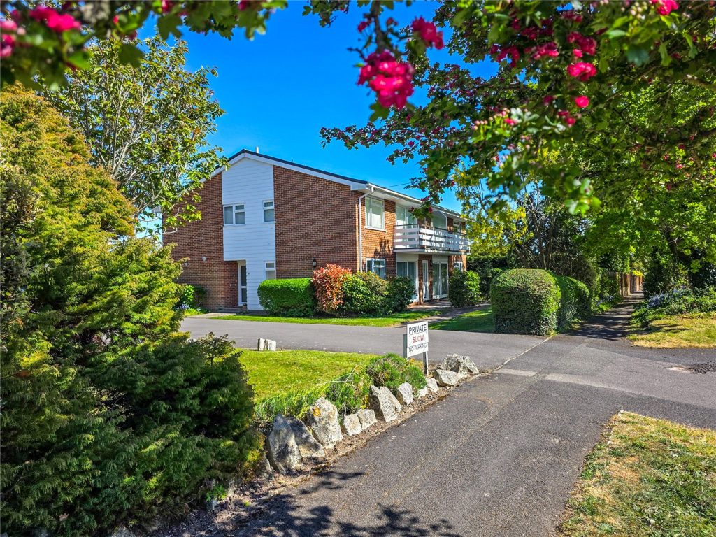 Brearley Court, Mill Lane, Highcliffe, Christchurch, BH23 5LA