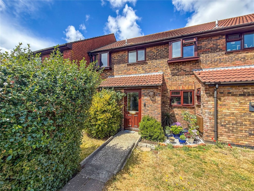 Russell Drive, Riverslea, Christchurch, Dorset, BH23 3TW