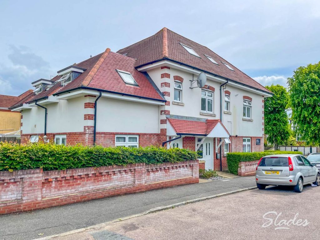 Iford Court, 9 Bedford Crescent, Bournemouth