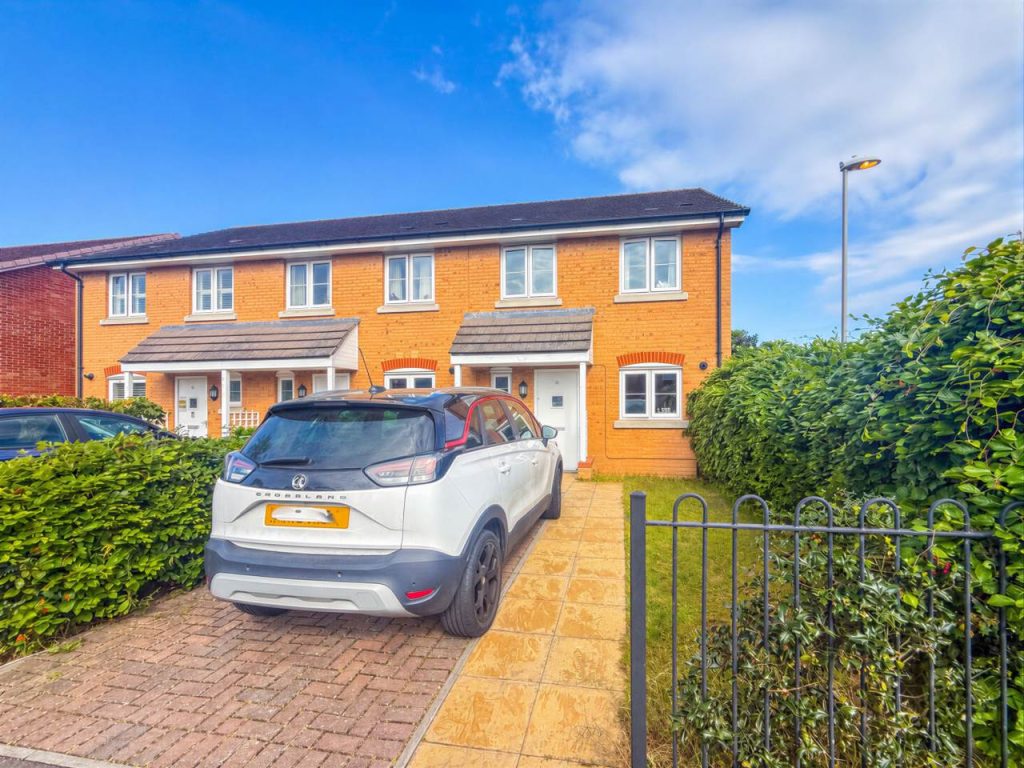Bronte Avenue, Christchurch, Dorset