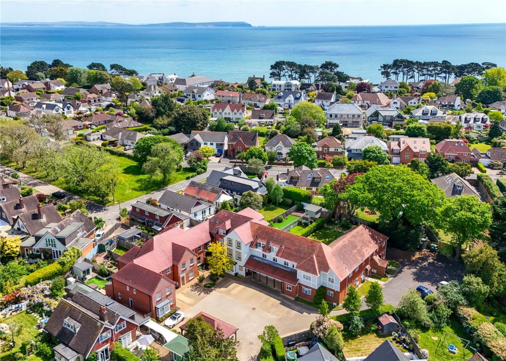 Bure Lane, Christchurch, Dorset, BH23 4DN