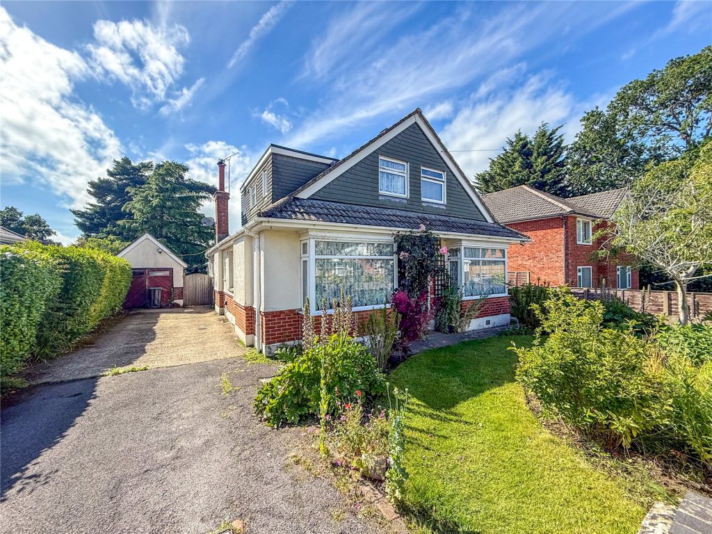 River Way, Christchurch, Dorset, BH23 2QU