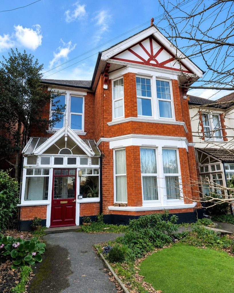Southbourne Road, Southbourne, Bournemouth, Dorset, BH6 5AE