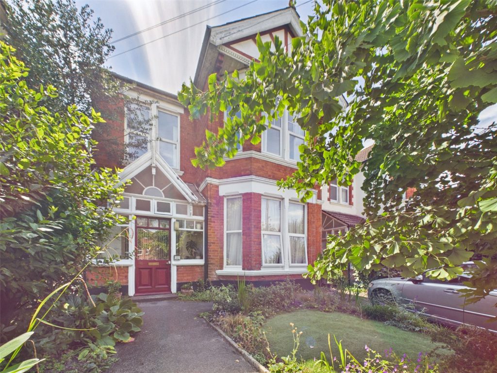 Southbourne Road, Southbourne, Bournemouth, Dorset, BH6 5AE