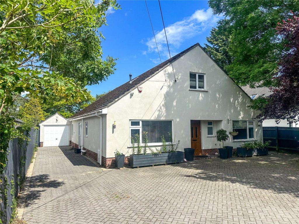 Eastfield Lane, Ringwood, Hampshire, BH24 1UW