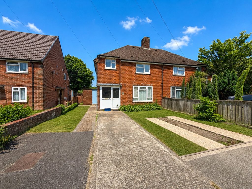 Draper Road, Christchurch, Dorset, BH23 3AP