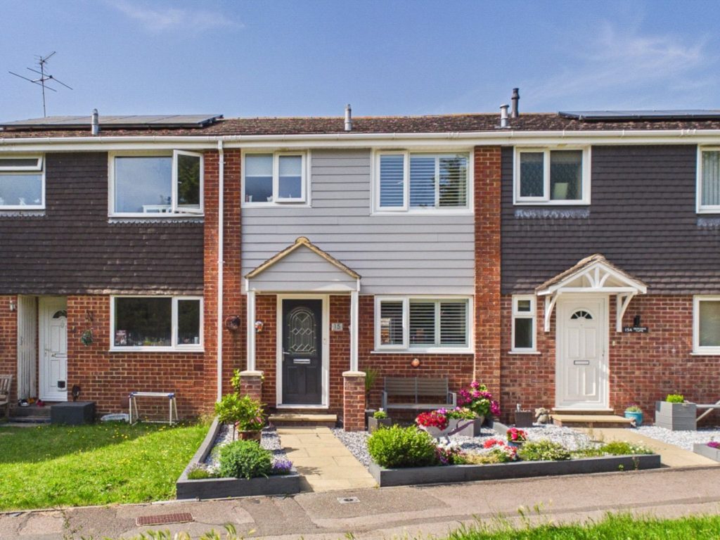 Brinsons Close, Burton, Christchurch, Dorset, BH23 7HS