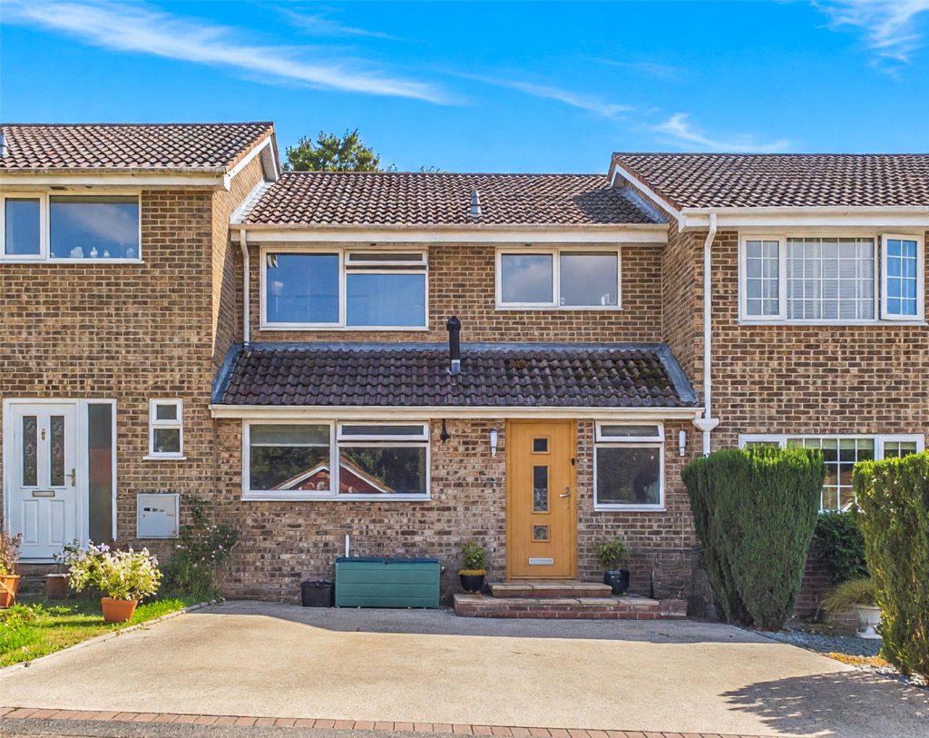 Elmers Way, Bransgore, Christchurch, Dorset, BH23 8HB