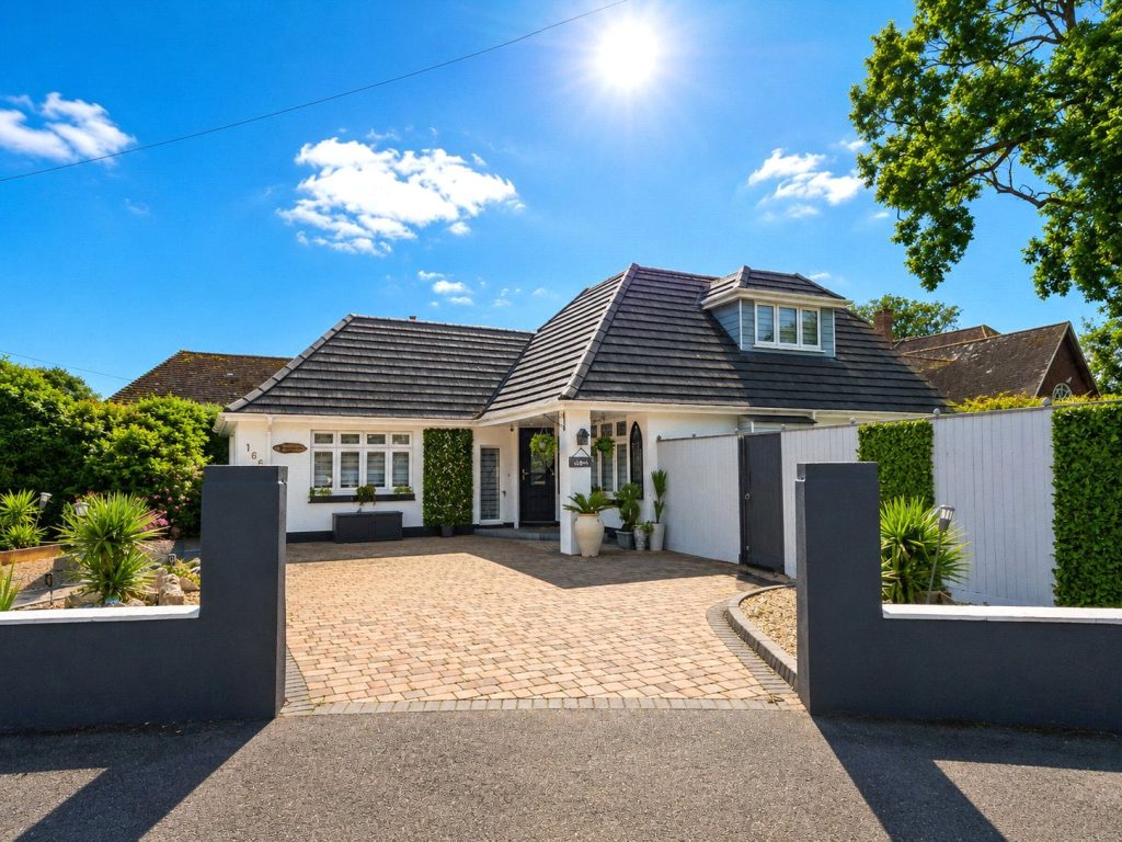 Ringwood Road, Highcliffe, Christchurch, Dorset, BH23 5RQ