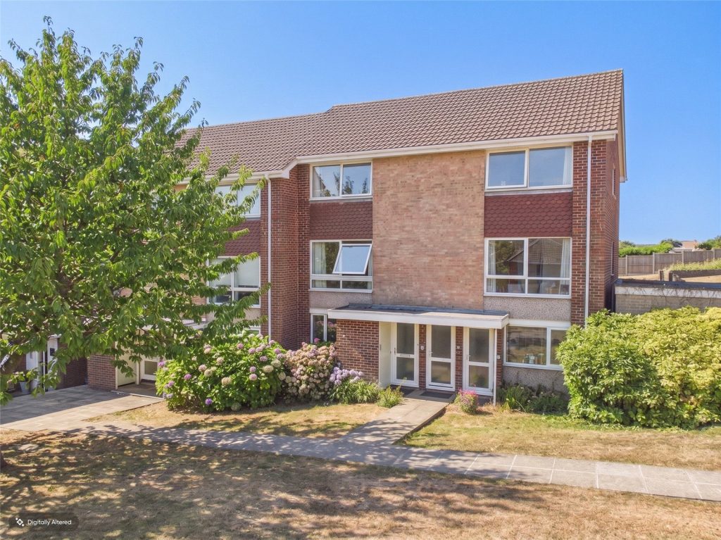 Marryat Court, Montagu Road, Highcliffe, Christchurch, BH23 5JU