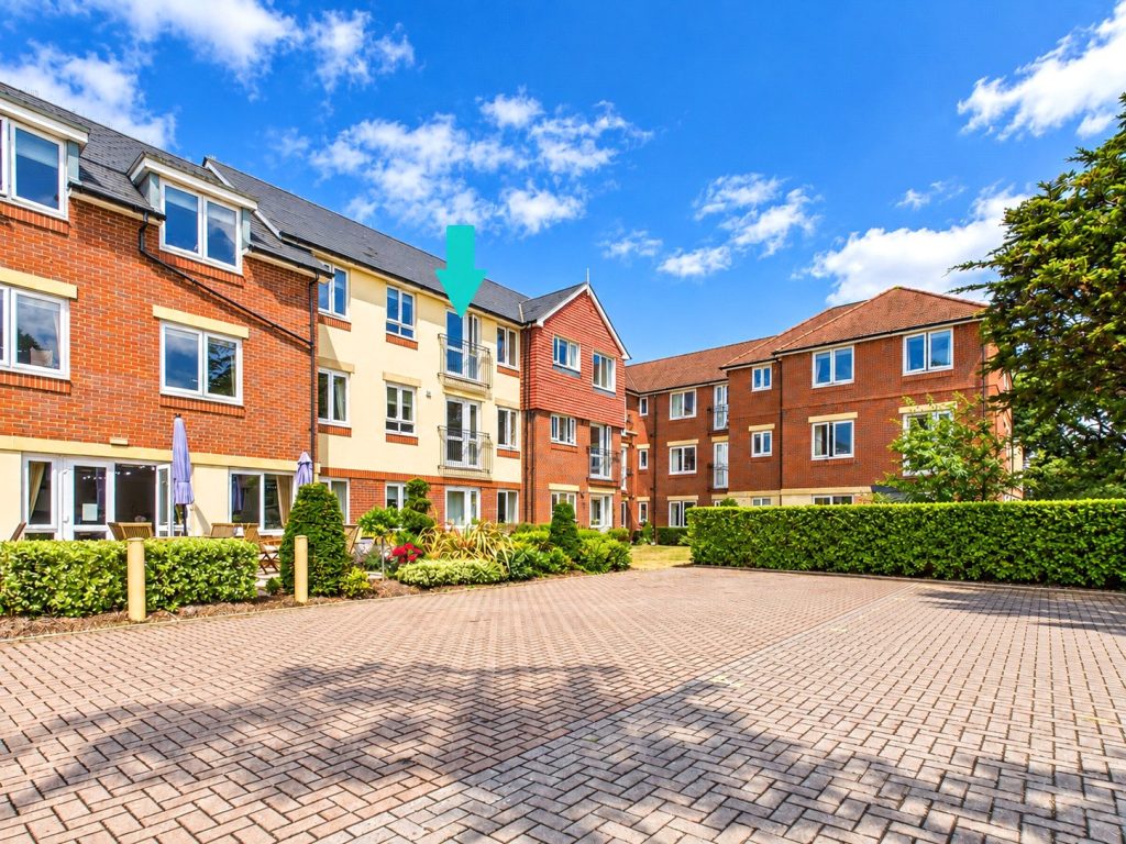 Stuart Road, Highcliffe, Christchurch, Dorset, BH23 5FP