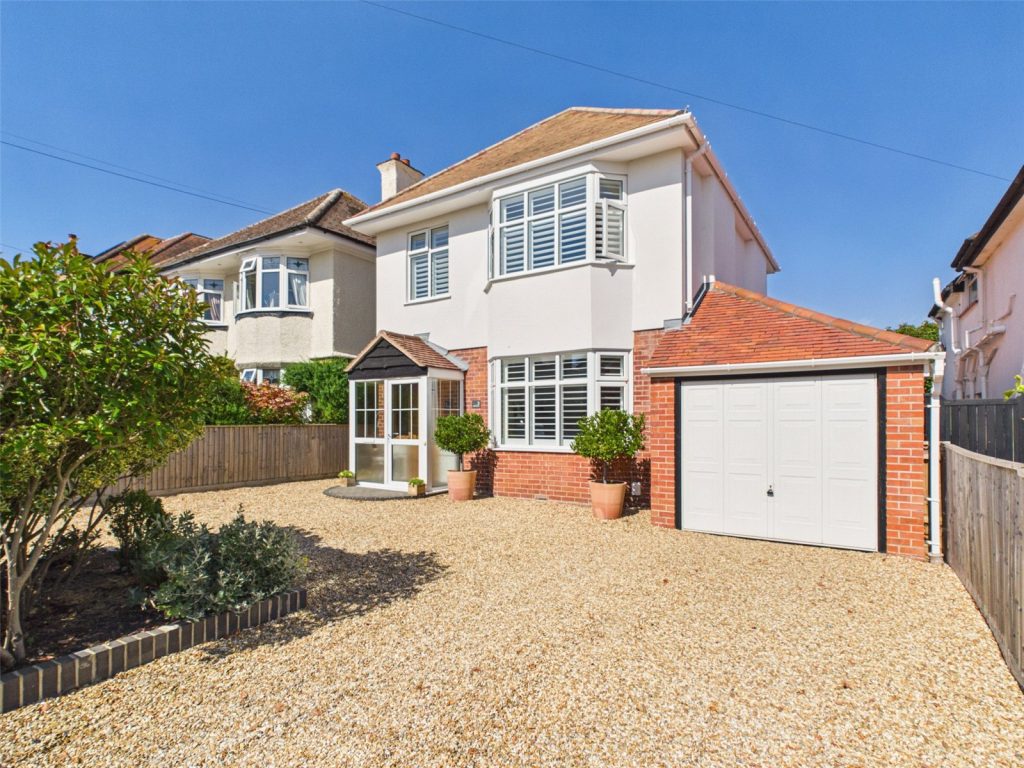 Sunnylands Avenue, Hengistbury Head, Bournemouth, Dorset, BH6 4HH