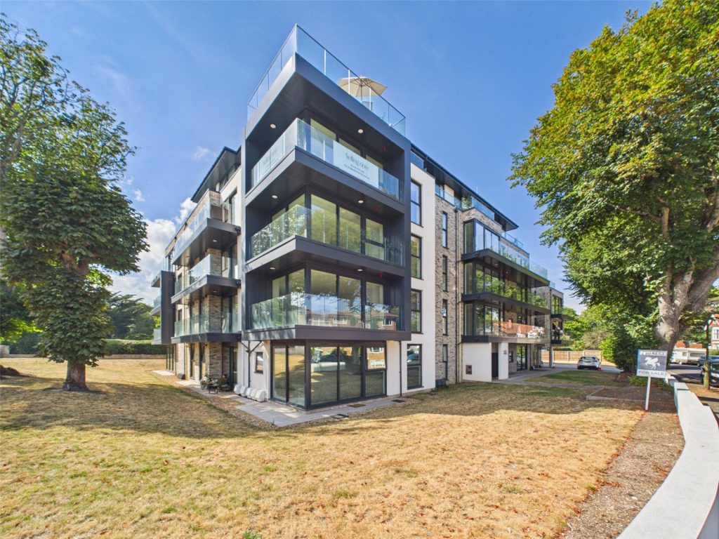 Wollstonecraft Road, Boscombe Manor, Bournemouth, Dorset, BH5 1AE