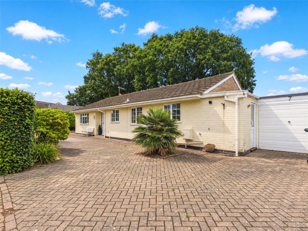 #10 Wiltshire Gardens, Bransgore, Christchurch
