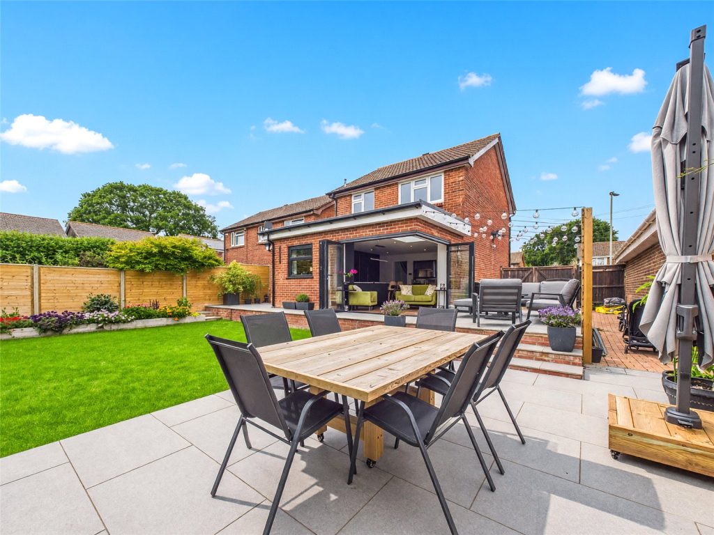 Brookside Road, Bransgore, Christchurch, Dorset, BH23 8AW