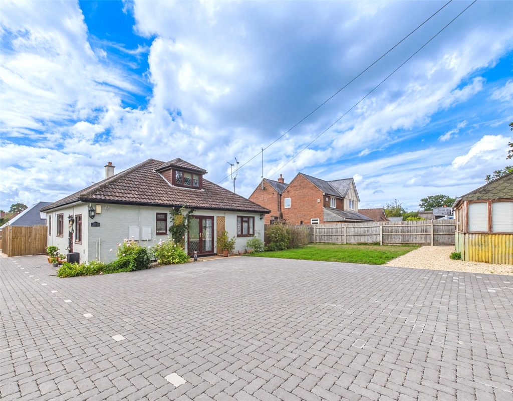 Chapel Lane, Bransgore, Christchurch, Dorset, BH23 8BN