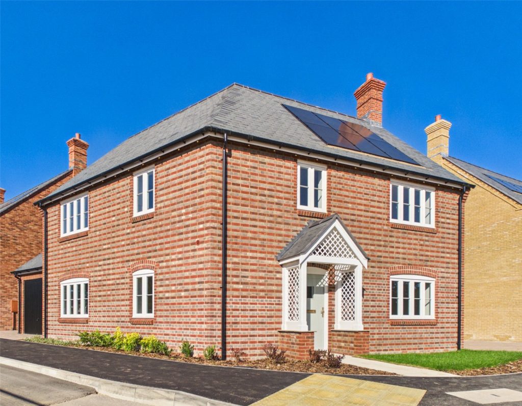 The Shillingstone, Bransgore, Christchurch, Dorset, BH23 7AZ