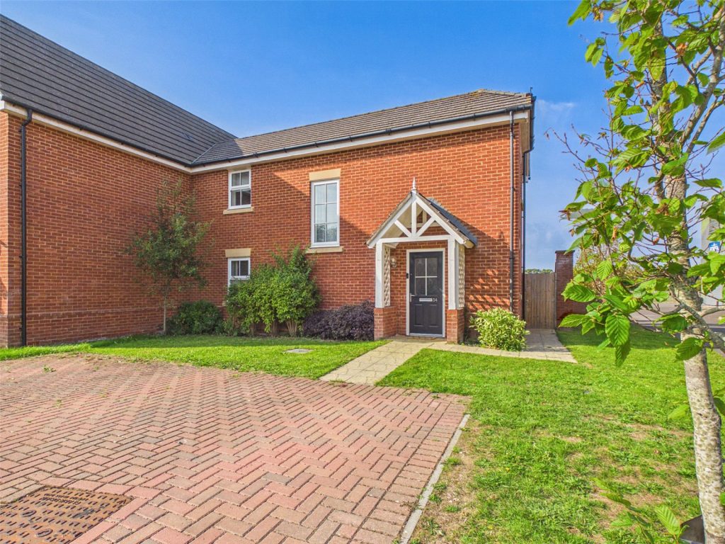 Arnwood Drive, Bransgore, Christchurch, Dorset, BH23 8FH